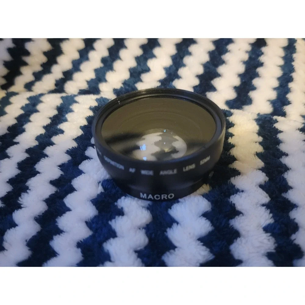 Prisma 0.43x High Definition AF Wide‎ Angle Lens 52mm Macro w/ Box Caps